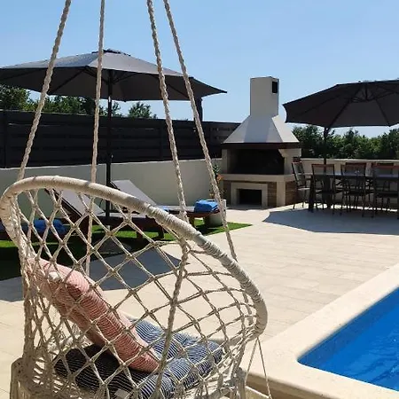 Holiday Kadore בית נופש